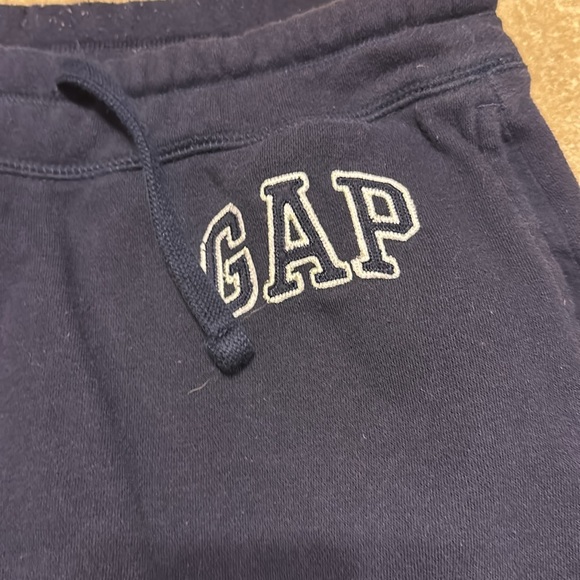 Gap Sweatpants - Picture 2 of 5